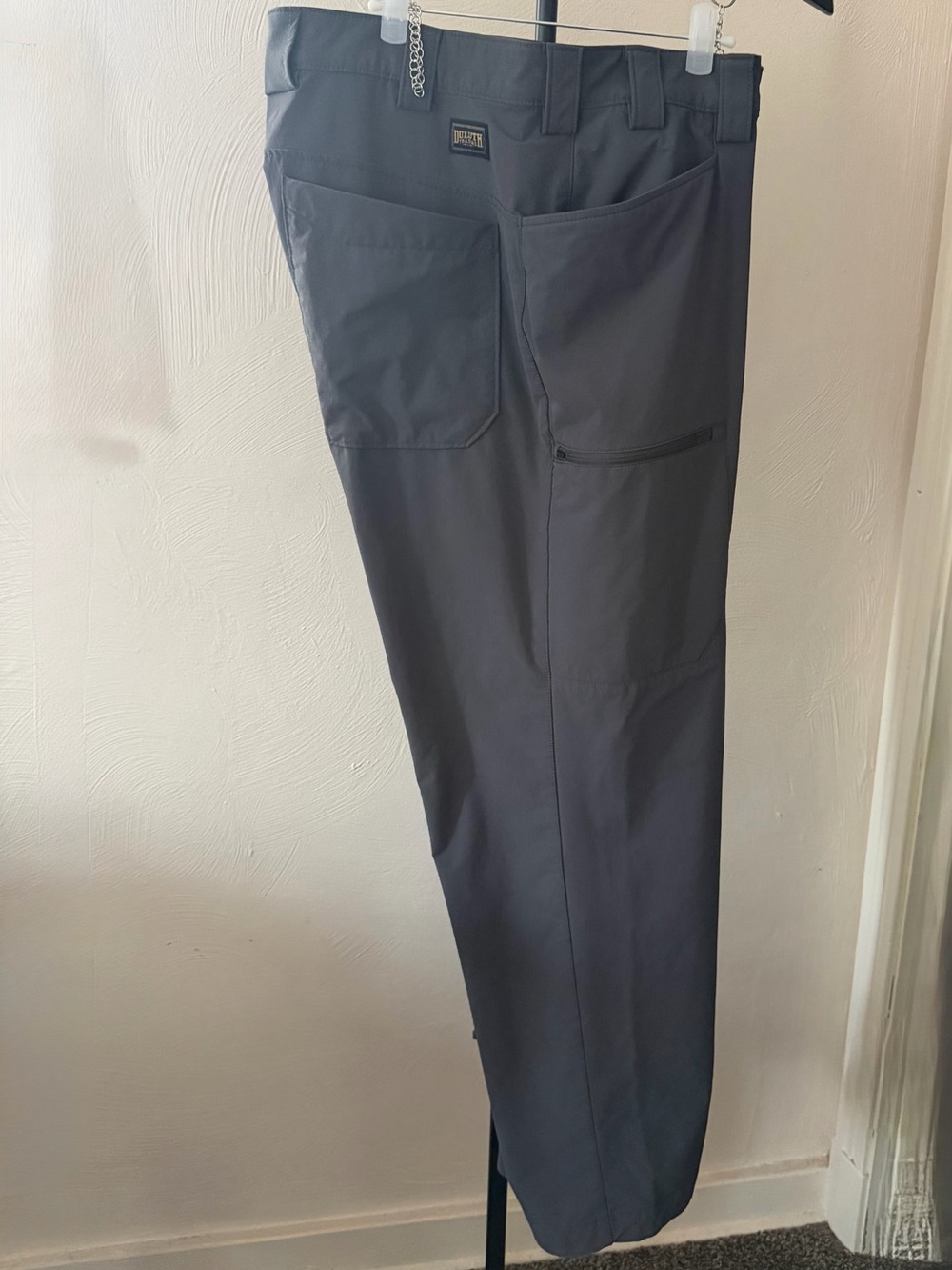 NWOT Duluth Men's Dark Gray Flexpedition Cargo Utility Pants